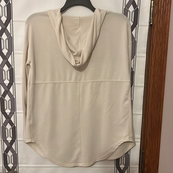 MUDD Women’s cardigan- cream long sleeve with pockets and hood - Picture 4 of 4